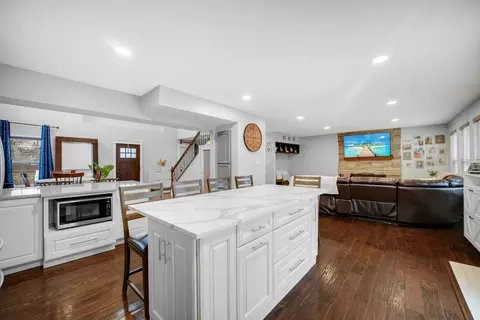 Kitchen - 2508 Falls Ct, Plainfield, IL 60586 photo 2 of 2