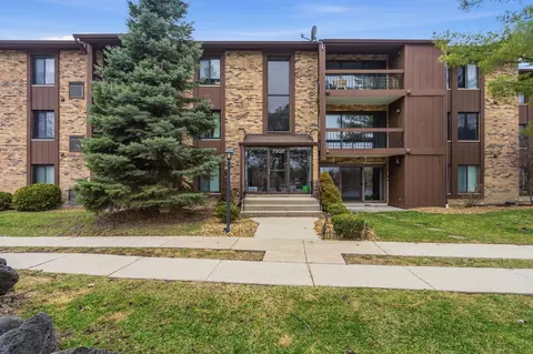 7505 175th St #133, Tinley Park, IL 60477
