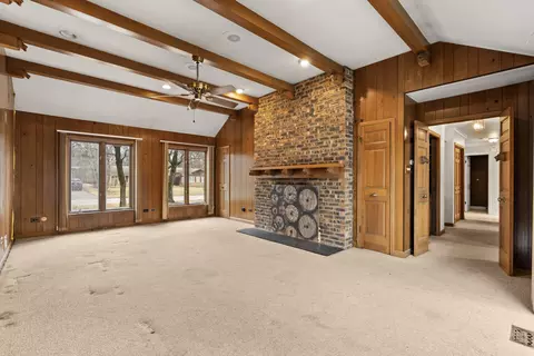 Living - 30 Strauss Ln, Olympia Fields, IL 60461 photo 5 of 6