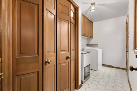 Other - 30 Strauss Ln, Olympia Fields, IL 60461 photo 3 of 10