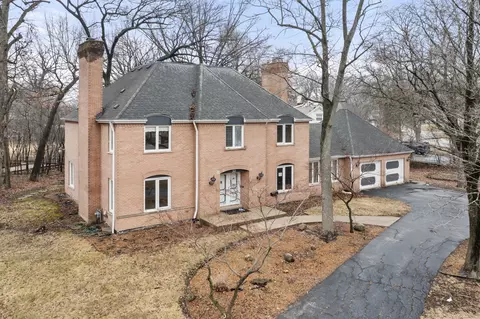 Exterior - 30 Strauss Ln, Olympia Fields, IL 60461 photo 4 of 7