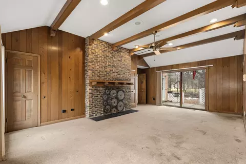 Living - 30 Strauss Ln, Olympia Fields, IL 60461 photo 6 of 6