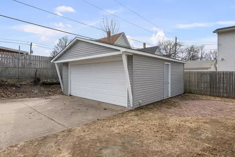 Other - 350 15th Ave, Moline, IL 61265 photo 7 of 8