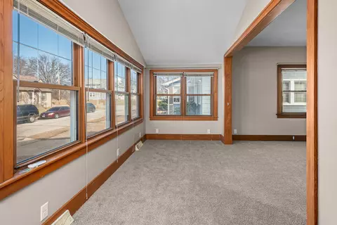 Living - 350 15th Ave, Moline, IL 61265 photo 2 of 6