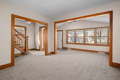 Living - 350 15th Ave, Moline, IL 61265 photo 4 of 6