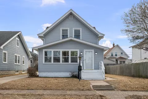 Exterior - 350 15th Ave, Moline, IL 61265 photo 1 of 1