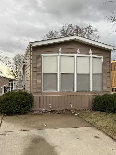 516 Prairie Rd, Matteson, IL 60443