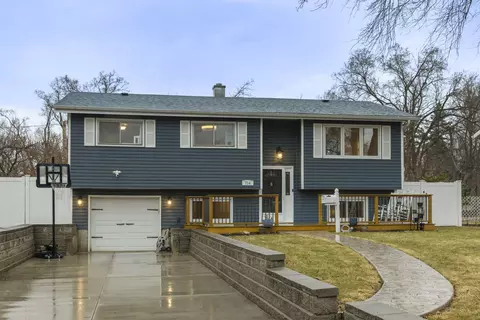 714 Emerson Ave, Lombard, IL 60148