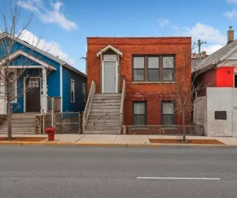 1903 W Fullerton Ave, Chicago, IL 60614
