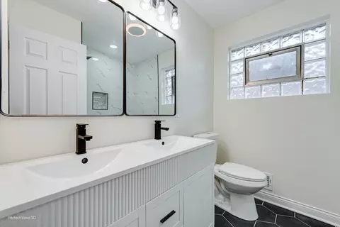 Bath - 1319 E 89th St, Chicago, IL 60619 photo 1 of 3