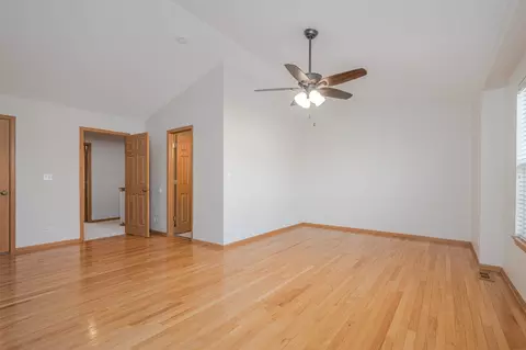 Living - 2487 Amber Ln, Elgin, IL 60123 photo 3 of 4