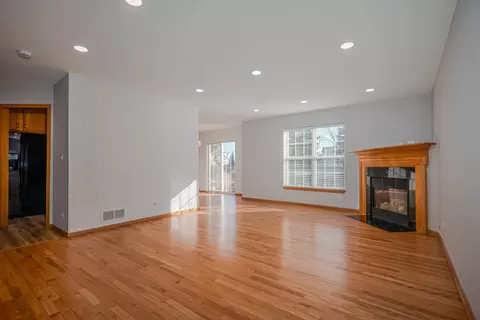Living - 2487 Amber Ln, Elgin, IL 60123 photo 1 of 4