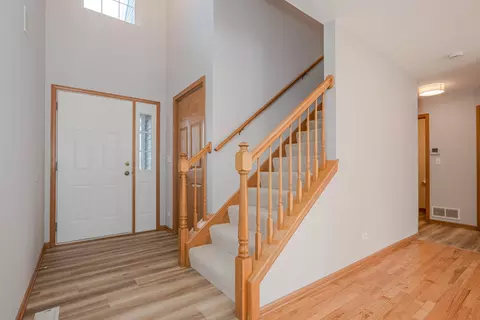 Entry Way - 2487 Amber Ln, Elgin, IL 60123 photo 1 of 3