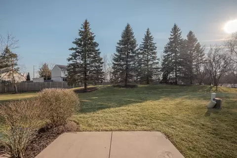 Exterior - 2487 Amber Ln, Elgin, IL 60123 photo 2 of 2