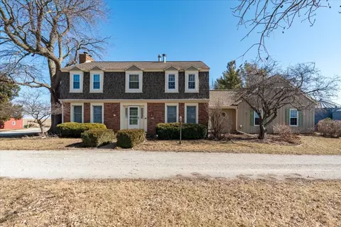 21389 N 2875 Rd E, Lexington, IL 61753