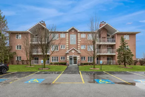 11555 Settlers Pond Way #1A, Orland Park, IL 60467