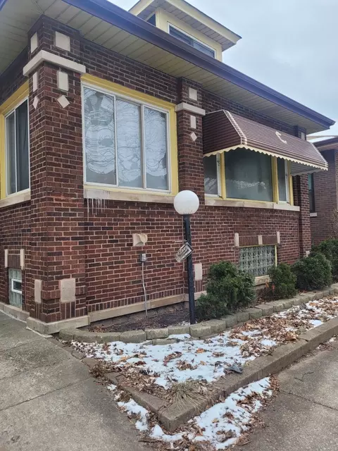 7639 S Cornell Ave, Chicago, IL 60649