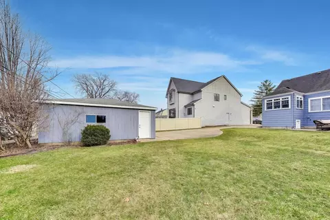 Exterior - 277 E Oneida Ave, Elmhurst, IL 60126 photo 9 of 10