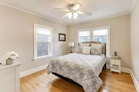 Bedroom - 277 E Oneida Ave, Elmhurst, IL 60126 photo 1 of 8