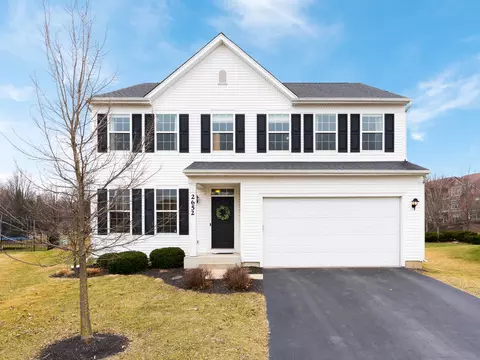2652 Retreat Cir, Lisle, IL 60532