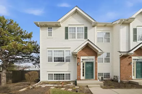 798 River Walk Dr, Wheeling, IL 60090