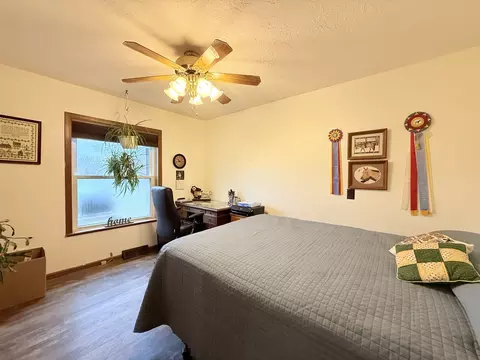 Bedroom - 147 Hazel Rd, Simpson, IL 62985 photo 3 of 5