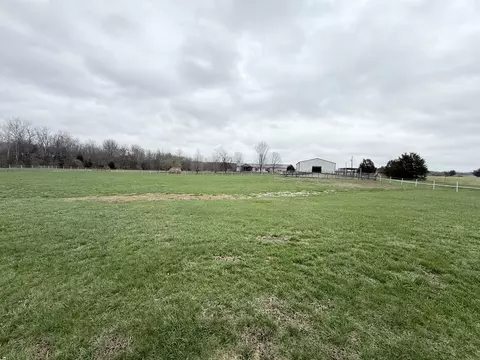 Exterior - 147 Hazel Rd, Simpson, IL 62985 photo 9 of 12