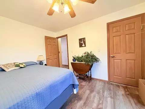 Bedroom - 147 Hazel Rd, Simpson, IL 62985 photo 4 of 5