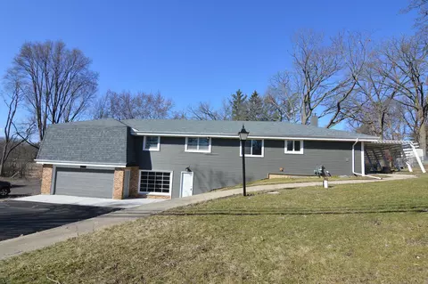 34550 N Wilson Rd, Ingleside, IL 60041