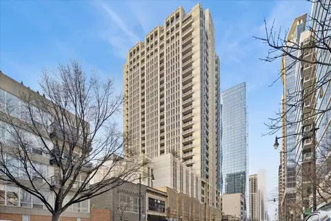 1400 S Michigan Ave #2405, Chicago, IL 60605