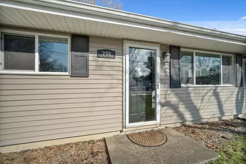 206 N Grove St, Normal, IL 61761 photo 2