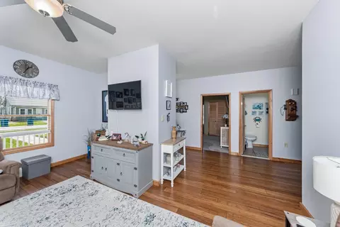 Entry Way - 620 W 6th St, Minonk, IL 61760 photo 4 of 6