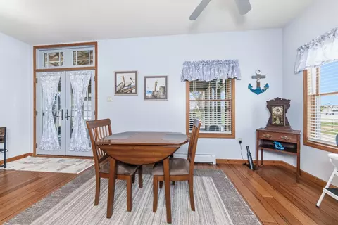 Dining - 620 W 6th St, Minonk, IL 61760 photo 1 of 2