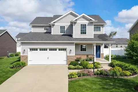 2008 Rylan Rd, Mahomet, IL 61853