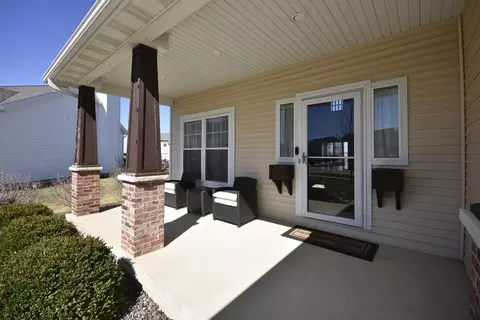 3638 Napa Ln, Normal, IL 61761 photo 2
