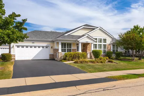 2629 Camberley Cir, Naperville, IL 60564