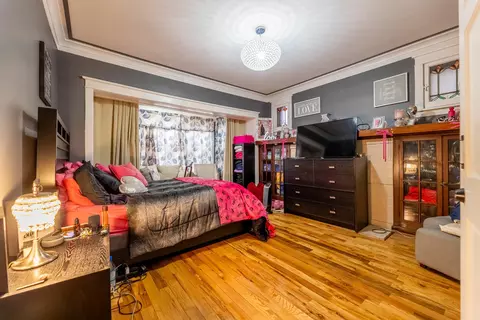 Bedroom - 1511 E 67th Pl, Chicago, IL 60637 photo 1 of 2
