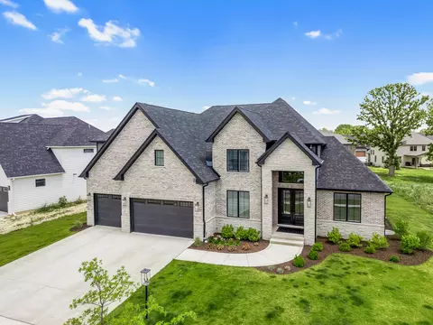 9533 Tall Grass Trl, Saint John, IN 46373