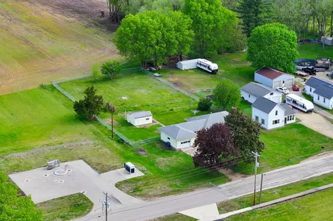 View/Area - 1134 W Main St, Thomson, IL 61285 photo 5 of 8