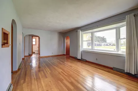Living - 1134 W Main St, Thomson, IL 61285 photo 2 of 2