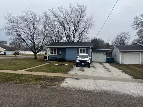 625 Elm St, Hoopeston, IL 60942