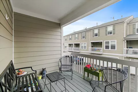 Exterior - 1135 Reserve Dr, Elgin, IL 60124 photo 2 of 2