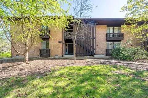 1611 Maple Ter #113-1G, Lisle, IL 60532