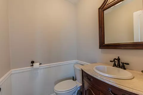 Bath - 216 Bailey Ct, Princeton, IL 61356 photo 1 of 3