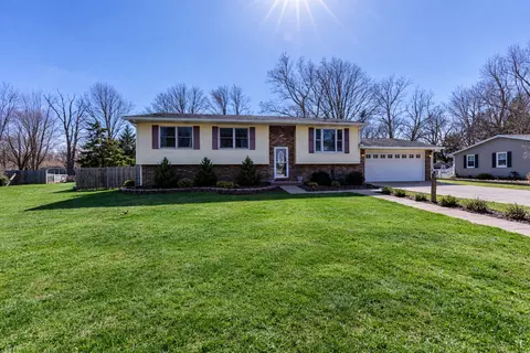 216 Bailey Ct, Princeton, IL 61356
