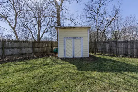 Exterior - 216 Bailey Ct, Princeton, IL 61356 photo 7 of 11