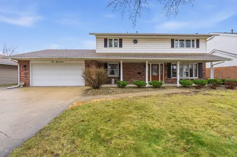 1017 Putnam Dr, Lockport, IL 60441