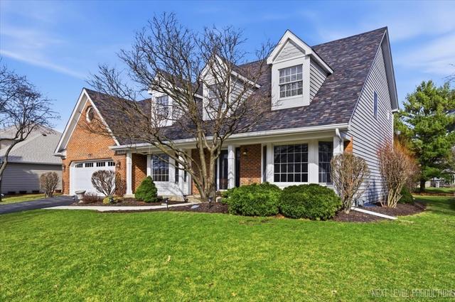 1367 Saxon Ln, Naperville, IL 60564