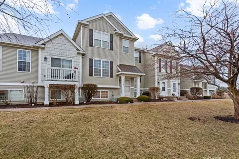 1702 Fieldstone Dr N, Shorewood, IL 60404