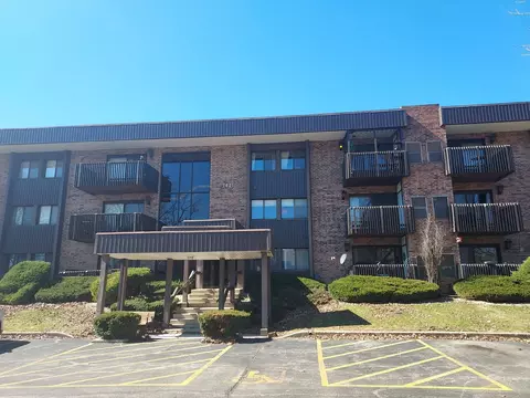 1421 Woodbridge Rd #2C, Joliet, IL 60436